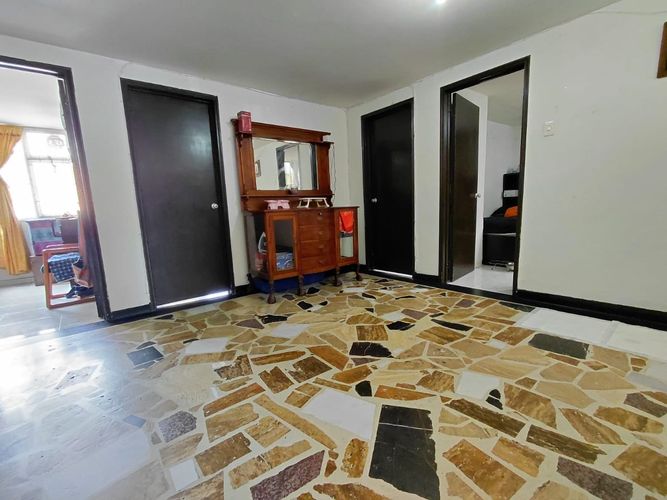 Apartamento de 4 alcobas en venta en Siete De Agosto, Bogotá, 180 m² · foto 13 de 20