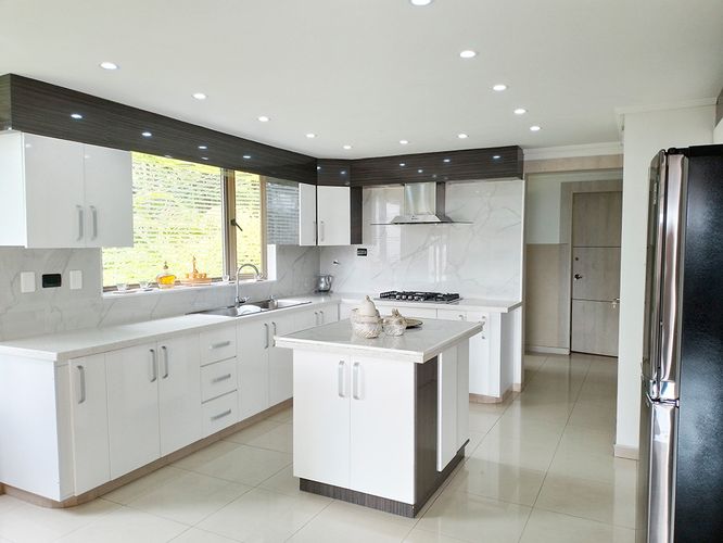Casa de 4 alcobas en venta en El Poblado, Medellín, 536 m² · foto 6 de 20