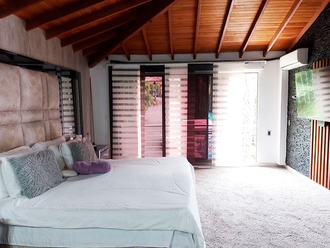 Casa de 4 alcobas en venta en El Poblado, Medellín, 536 m² · foto 11 de 20