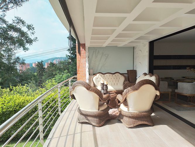 Casa de 4 alcobas en venta en El Poblado, Medellín, 536 m² · foto 19 de 20