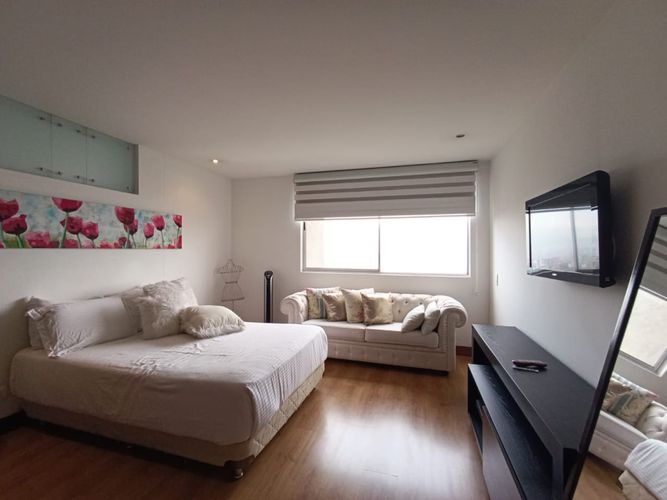 Apartamento de 2 alcobas en arriendo en El Poblado, Medellín, 127 m² · foto 12 de 20