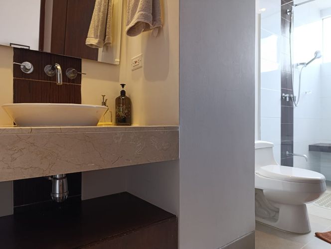 Apartamento de 2 alcobas en arriendo en El Poblado, Medellín, 127 m² · foto 19 de 20