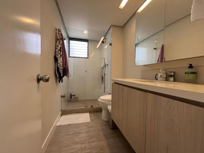 Apartamento de 4 alcobas en venta en El Poblado, Medellín, 218 m² · foto 18 de 20