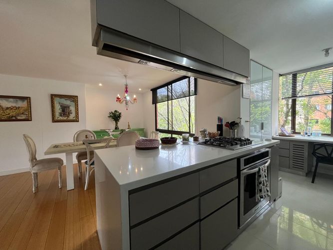 Apartamento de 4 alcobas en venta en El Poblado, Medellín, 218 m² · foto 5 de 20