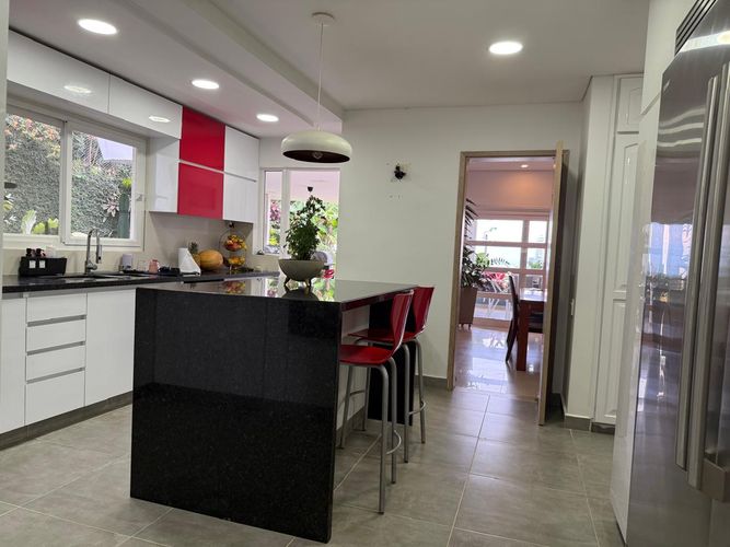 Casa de 3 alcobas en venta en Ciudad Jardin, Cali, 1164 m² · foto 6 de 21