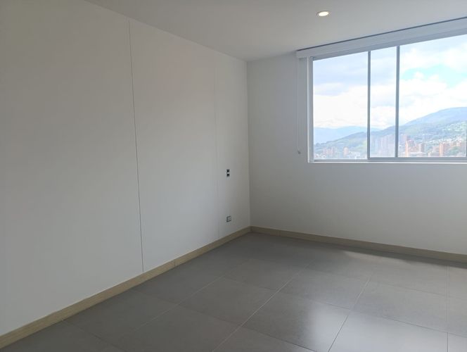 Apartamento de 2 alcobas en arriendo en El Poblado, Medellín, 78 m² · foto 11 de 17