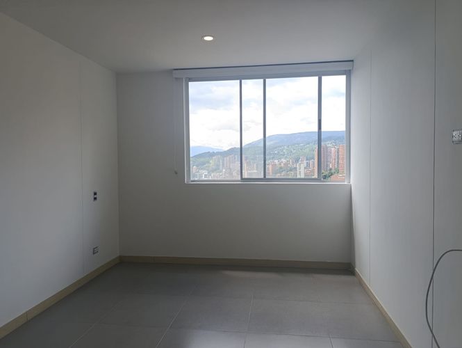 Apartamento de 2 alcobas en arriendo en El Poblado, Medellín, 78 m² · foto 9 de 17