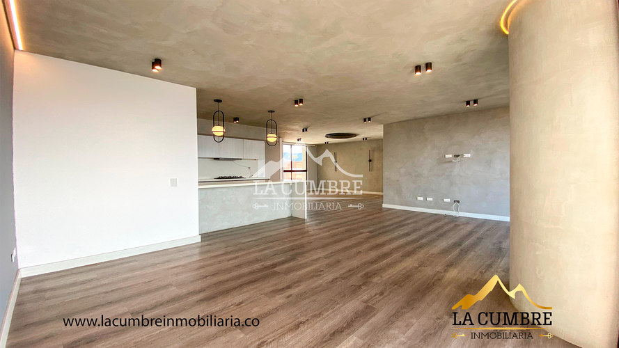 Apartamento de 3 alcobas en arriendo en Los Balsos, Medellín, 160 m² · foto 2 de 17