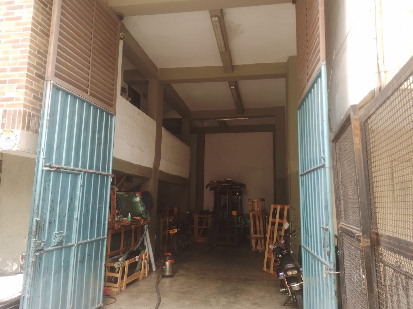 Warehouse for sale in Medellín