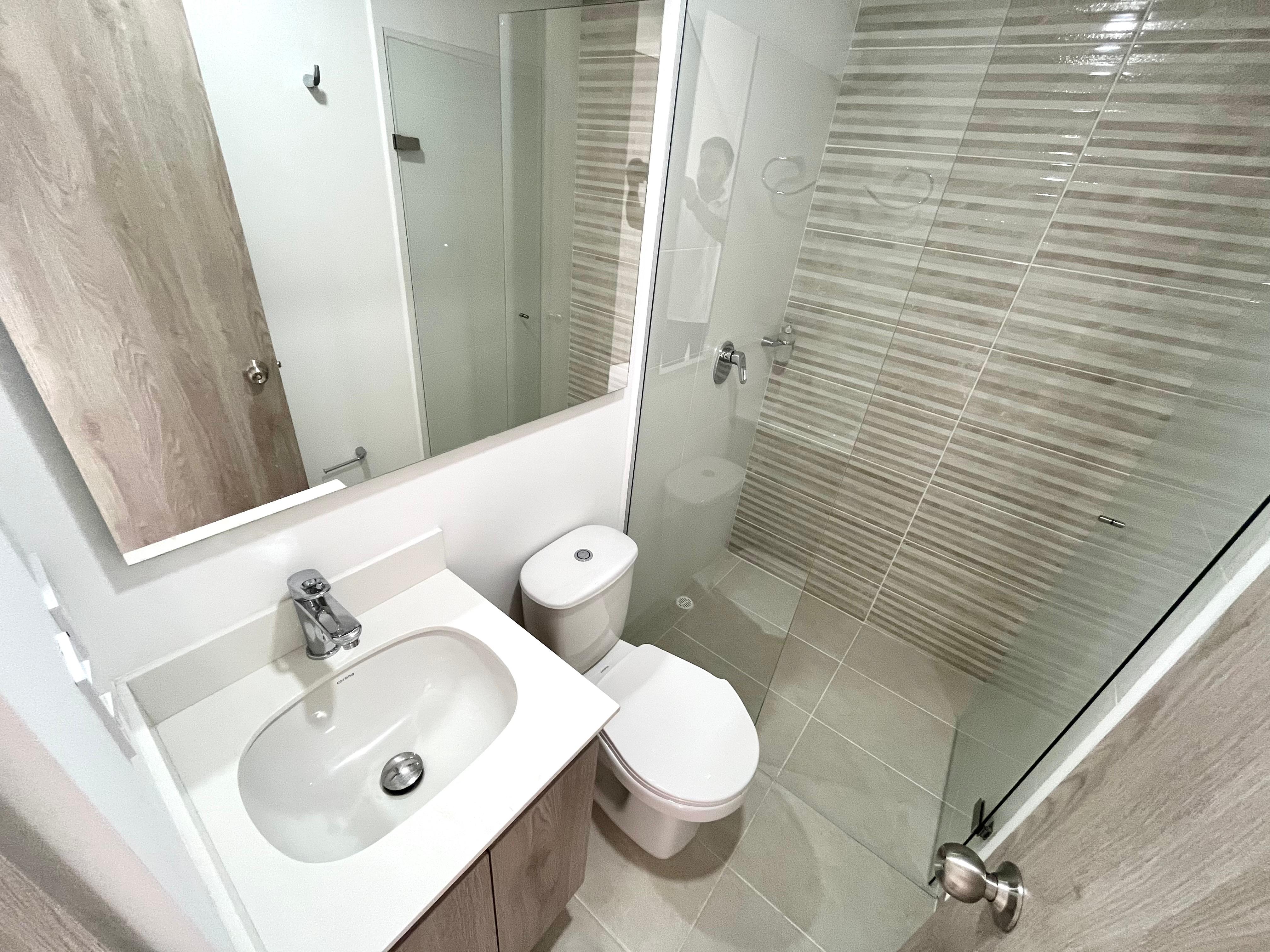 Apartamento en venta en Zona Industrial No. 1, Itagüí · foto 10 de 24