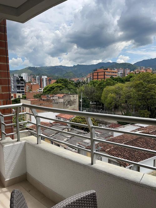 Apartamento de 3 alcobas en venta en Laureles, Medellín, 112 m² · foto 10 de 21