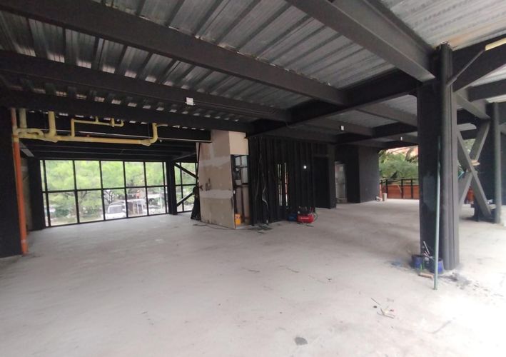 Local en arriendo en Laureles, Medellín, 130 m² · foto 2 de 7