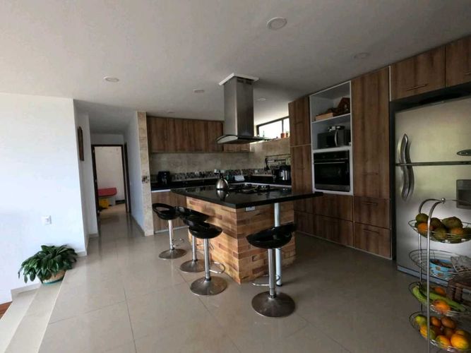 Casa de 3 alcobas en venta en Yerbabuena, Sopó, 364 m² · foto 6 de 19