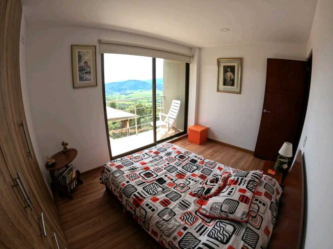 Casa de 3 alcobas en venta en Yerbabuena, Sopó, 364 m² · foto 7 de 19