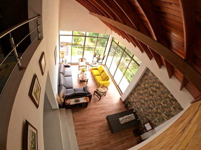 Casa de 3 alcobas en venta en Yerbabuena, Sopó, 364 m² · foto 11 de 19