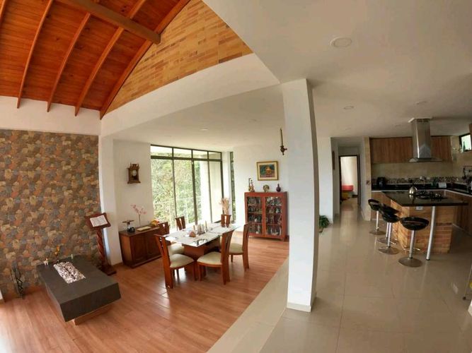 Casa de 3 alcobas en venta en Yerbabuena, Sopó, 364 m² · foto 14 de 19
