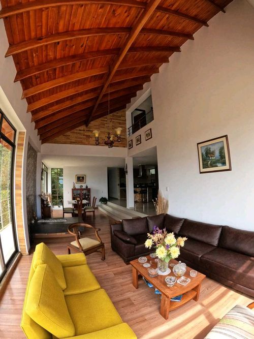 Casa de 3 alcobas en venta en Yerbabuena, Sopó, 364 m² · foto 15 de 19