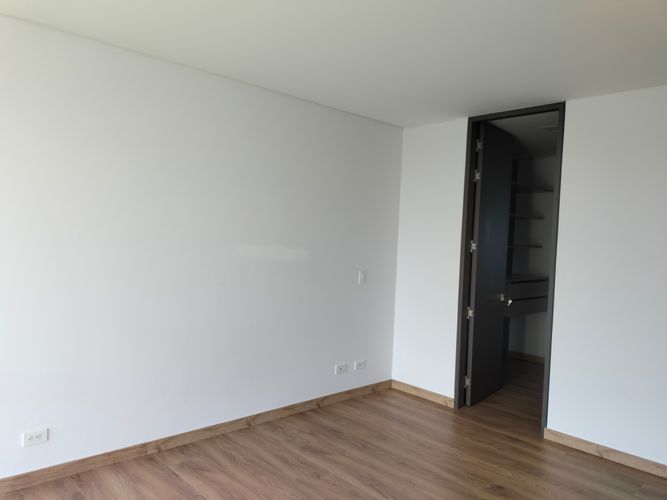 Apartamento de 2 alcobas en arriendo en Vía Las Palmas, Medellín, 120 m² · foto 13 de 19