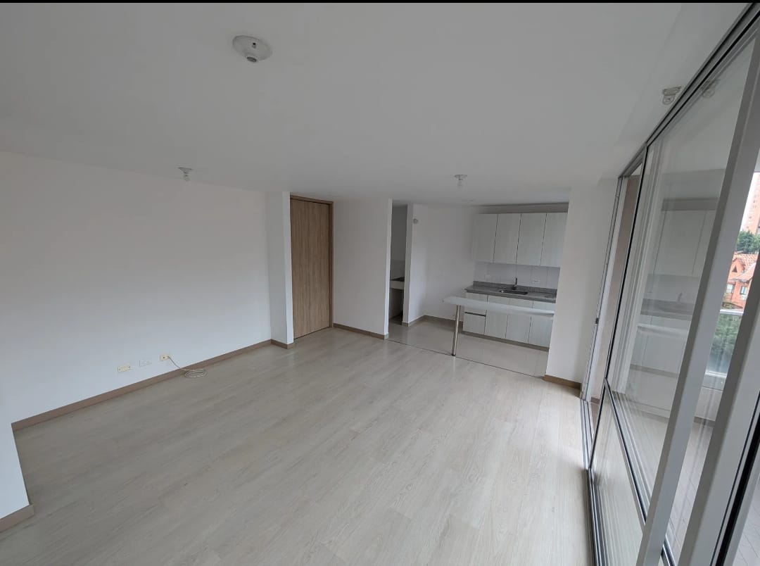 Apartamento en venta en Suramerica, Itagüí · foto 3 de 24