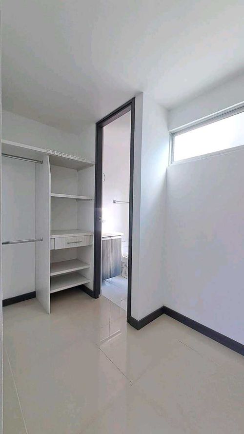 Apartamento de 3 alcobas en venta en Aldea Verde, Sabaneta, 117 m² · foto 8 de 12