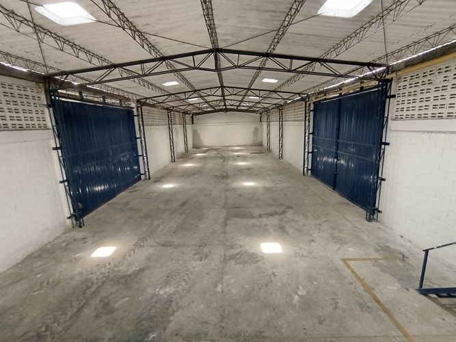 Bodega en arriendo en Villa San Pedro Iii, Barranquilla, 500 m² · foto 3 de 5