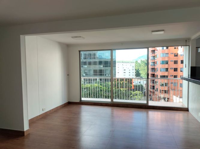 Apartamento de 3 alcobas en arriendo en El Poblado, Medellín, 90 m² · foto 5 de 16