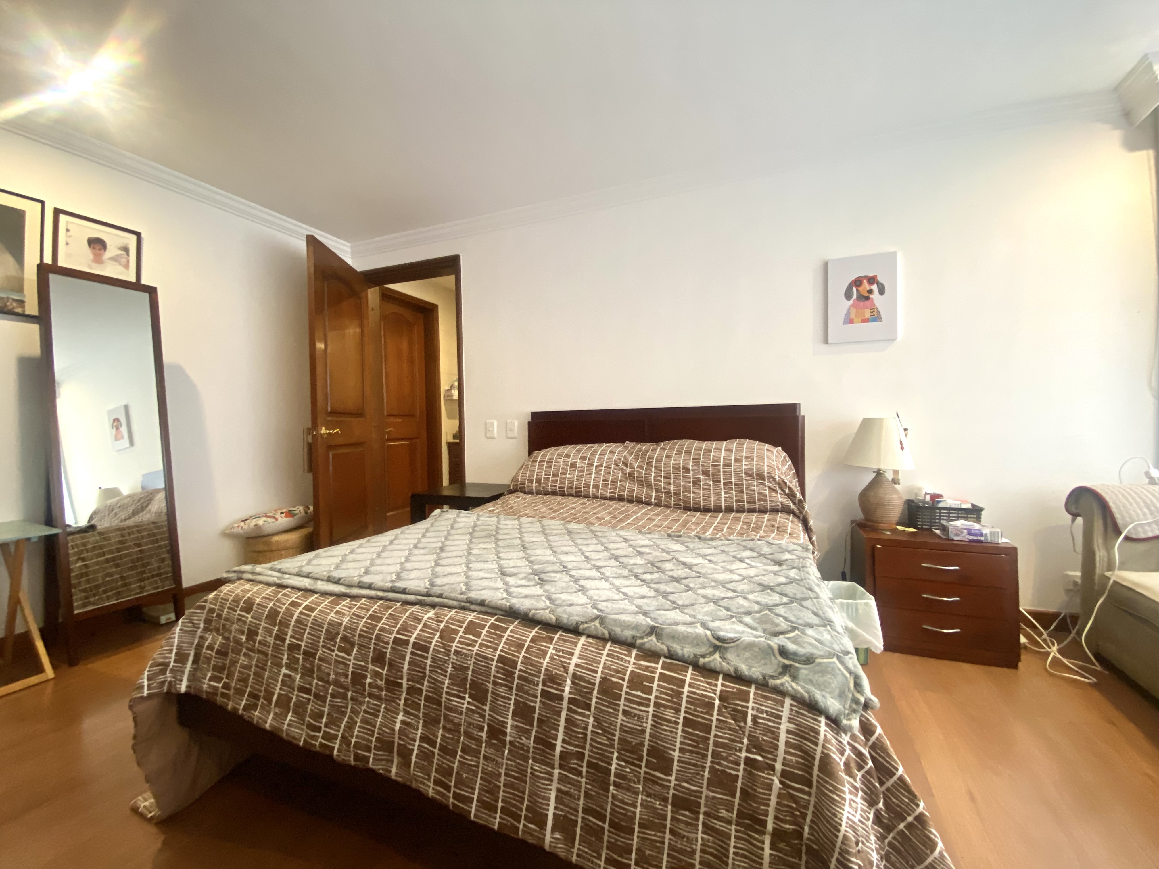 Apartamento en venta en Los Rosales, Bogotá · foto 3 de 24