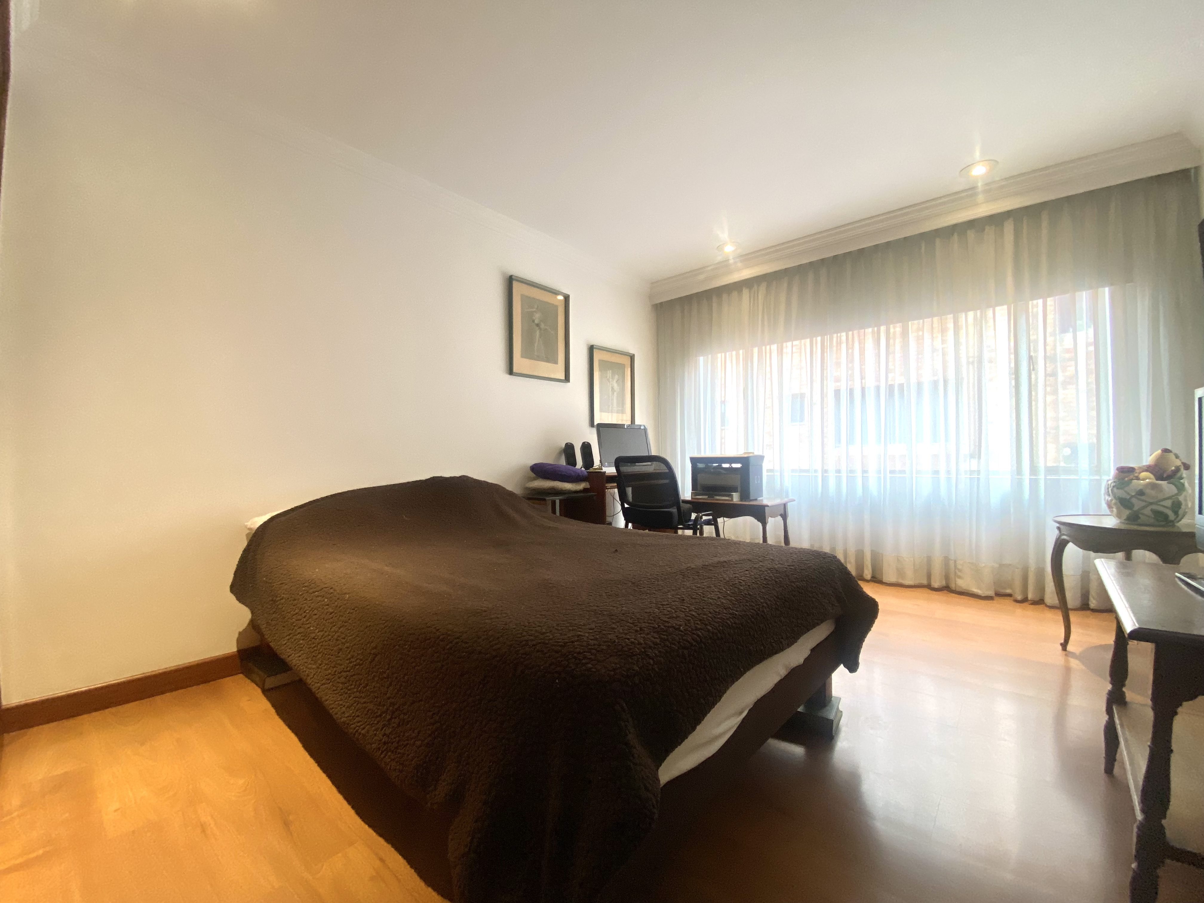 Apartamento en venta en Los Rosales, Bogotá · foto 11 de 24
