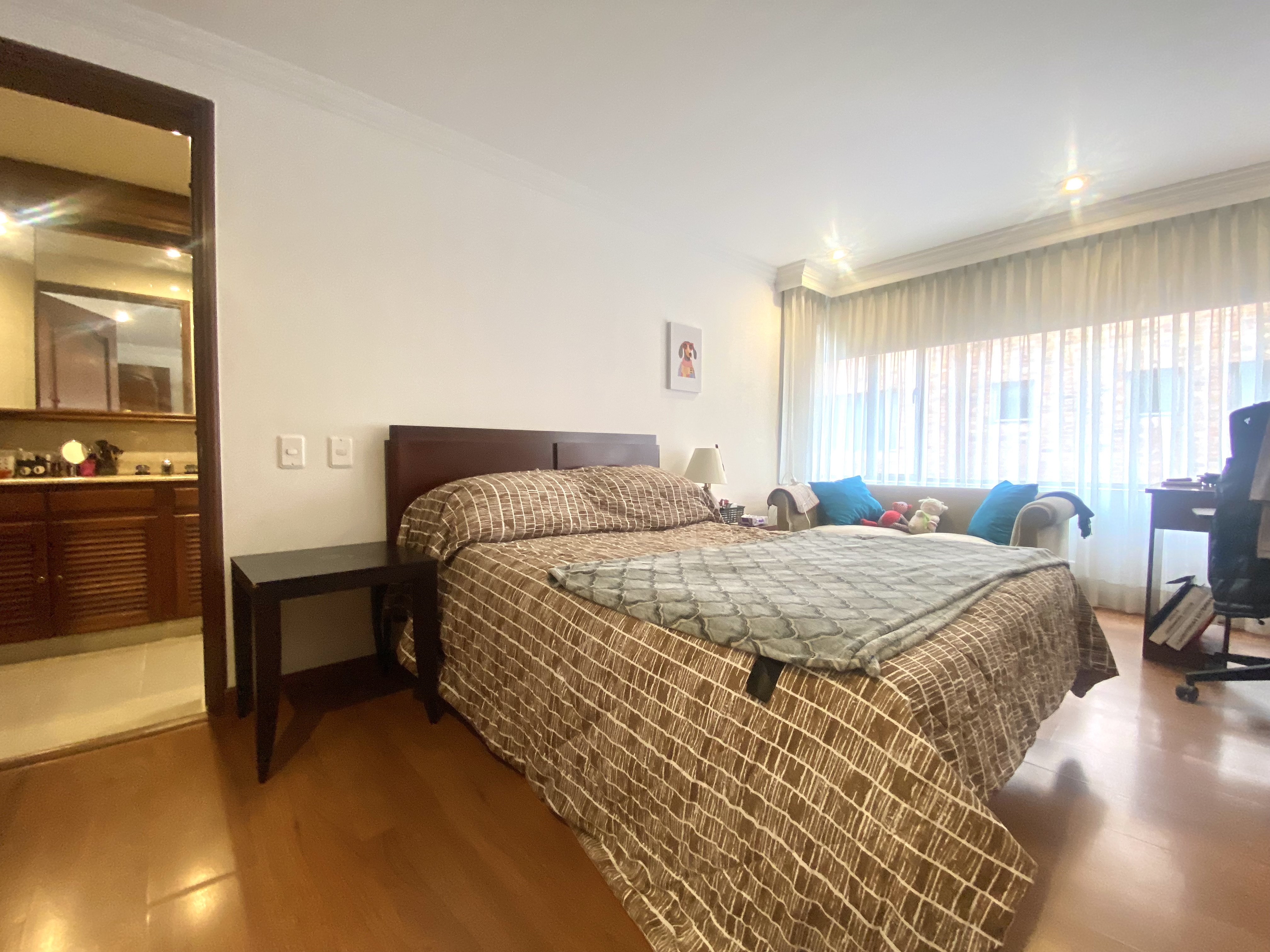 Apartamento en venta en Los Rosales, Bogotá · foto 20 de 24