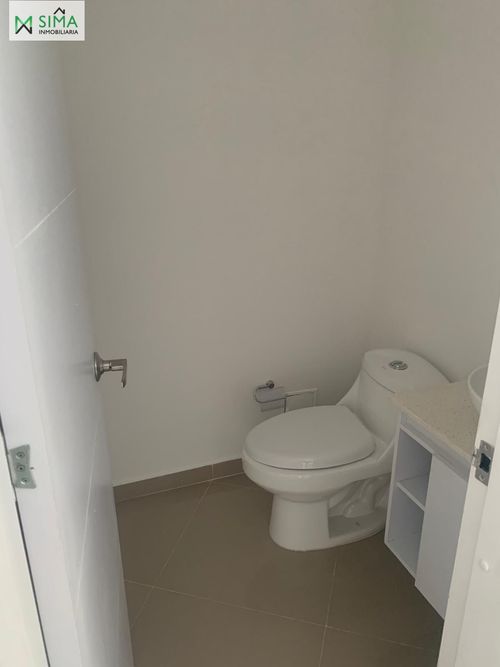 Apartamento de 2 alcobas en venta en Crespo, Cartagena, 117 m² · foto 3 de 19