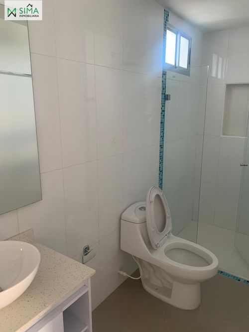 Apartamento de 2 alcobas en venta en Crespo, Cartagena, 117 m² · foto 4 de 19