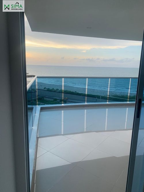 Apartamento de 2 alcobas en venta en Crespo, Cartagena, 117 m² · foto 7 de 19