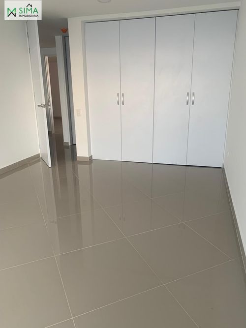 Apartamento de 2 alcobas en venta en Crespo, Cartagena, 117 m² · foto 11 de 19