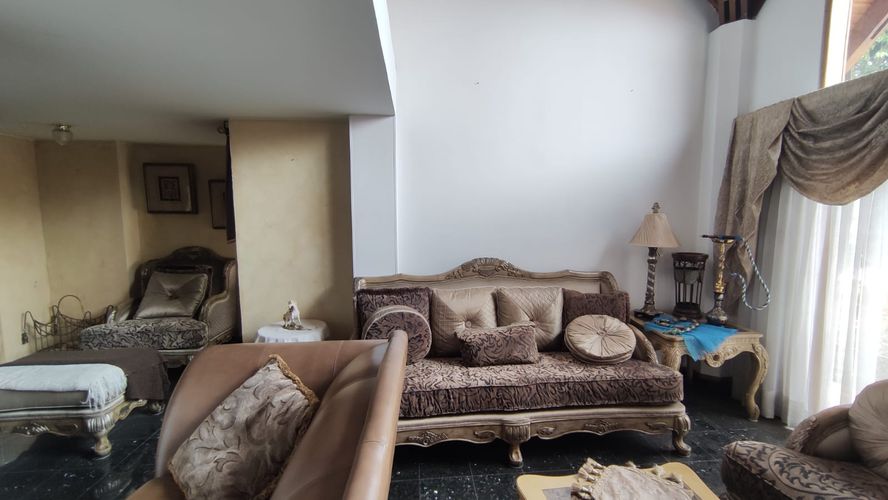 Casa de 5 alcobas en venta en Vereda Suba Naranjos, Bogotá, 382 m² · foto 3 de 24
