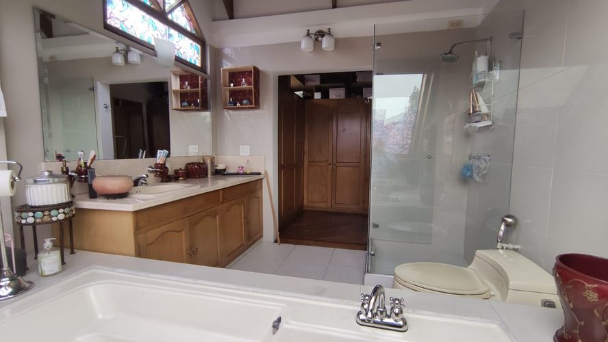 Casa de 5 alcobas en venta en Vereda Suba Naranjos, Bogotá, 382 m² · foto 9 de 24