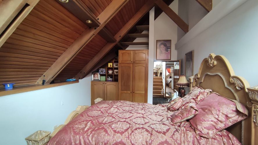 Casa de 5 alcobas en venta en Vereda Suba Naranjos, Bogotá, 382 m² · foto 19 de 24