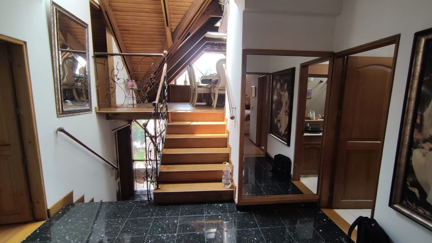 Casa de 5 alcobas en venta en Vereda Suba Naranjos, Bogotá, 382 m² · foto 21 de 24