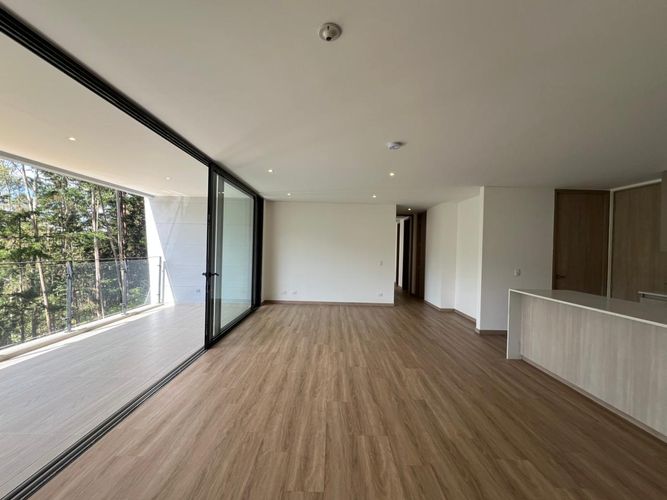 Apartamento de 2 alcobas en venta en El Porvenir, Rionegro, 119 m² · foto 2 de 15