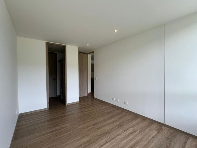 Apartamento de 2 alcobas en venta en El Porvenir, Rionegro, 108 m² · foto 9 de 12