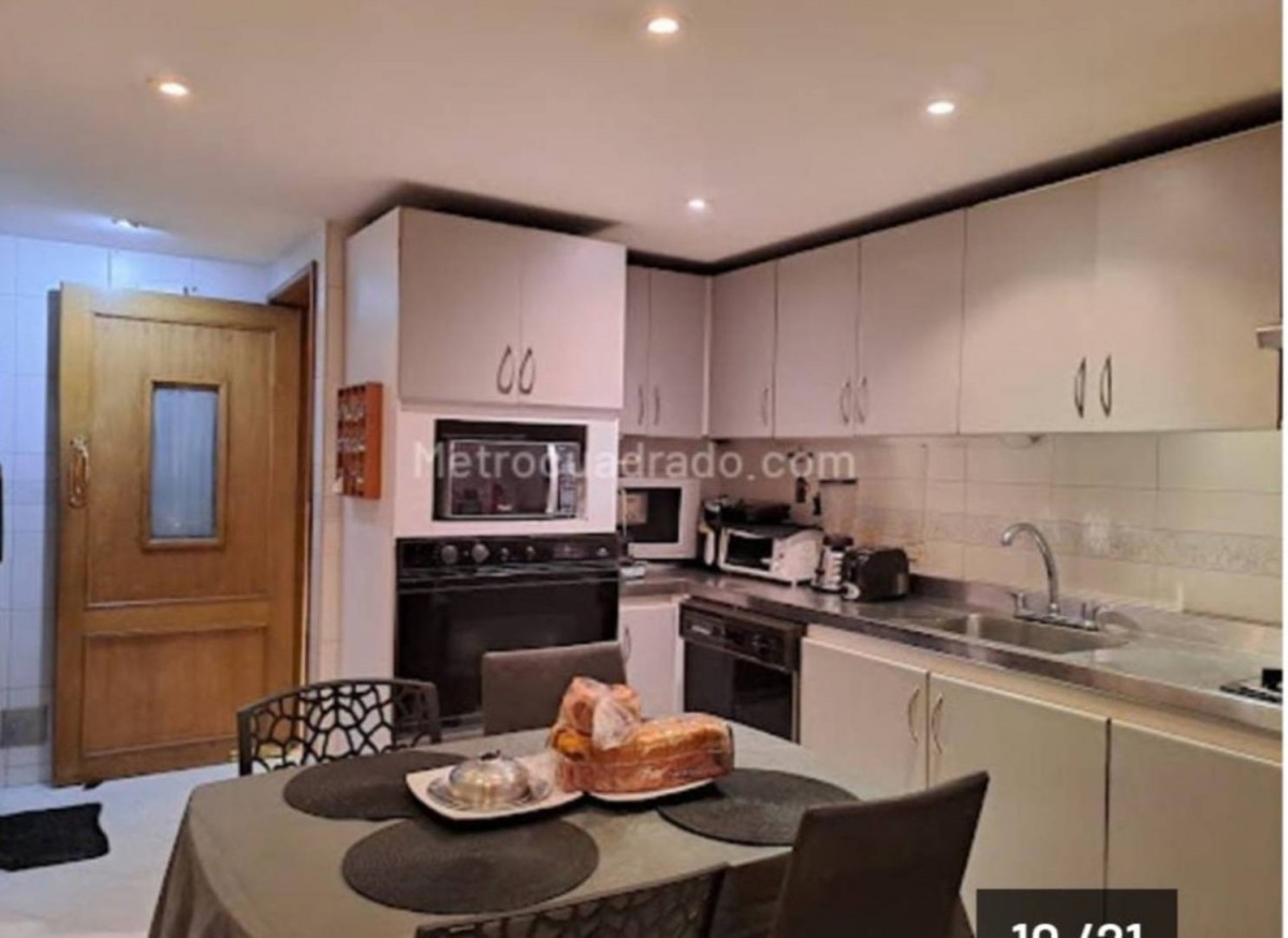 Apartamento en venta en Chicó Navarra, Bogotá · foto 8 de 17