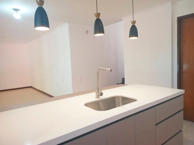 Casa de 3 alcobas en arriendo en El Poblado, Medellín, 210 m² · foto 8 de 18