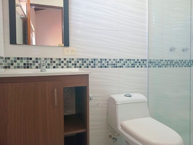 Casa de 3 alcobas en arriendo en El Poblado, Medellín, 210 m² · foto 17 de 18