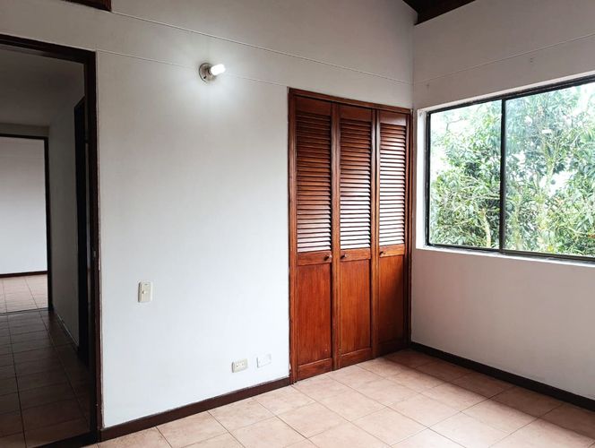Casa de 3 alcobas en arriendo en El Poblado, Medellín, 210 m² · foto 15 de 18