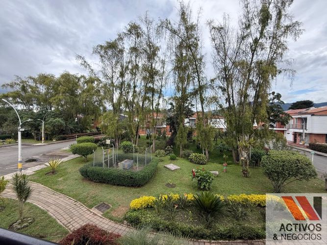 Casa de 3 alcobas en venta en El Tambo, La Ceja, 165 m² · foto 2 de 22