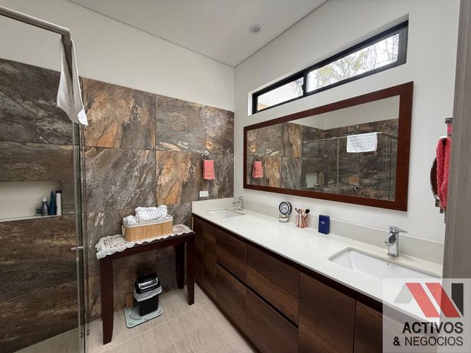 Casa de 3 alcobas en venta en El Tambo, La Ceja, 165 m² · foto 16 de 22