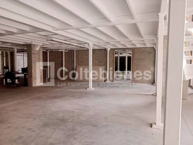 Local en arriendo en Colombia, Medellín, 3395 m² · foto 6 de 20