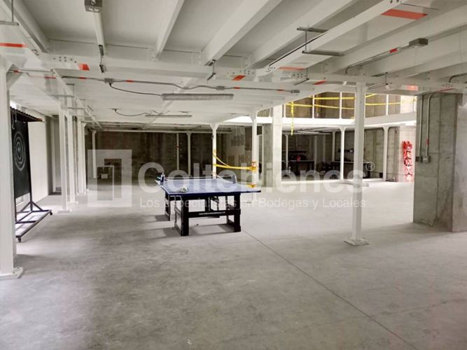 Local en arriendo en Colombia, Medellín, 3395 m² · foto 7 de 20