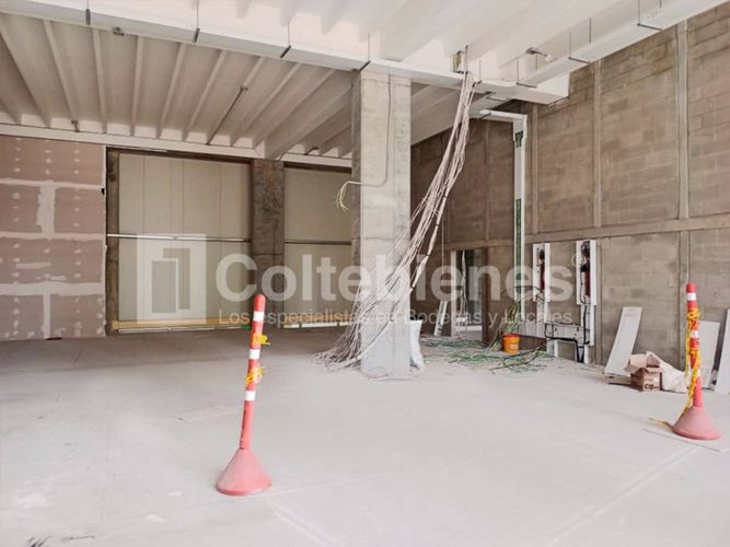 Local en arriendo en Colombia, Medellín, 3395 m² · foto 12 de 20