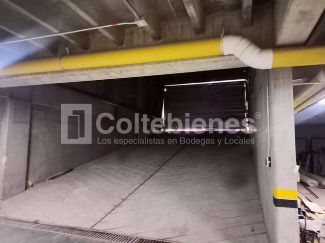 Local en arriendo en Colombia, Medellín, 3395 m² · foto 14 de 20