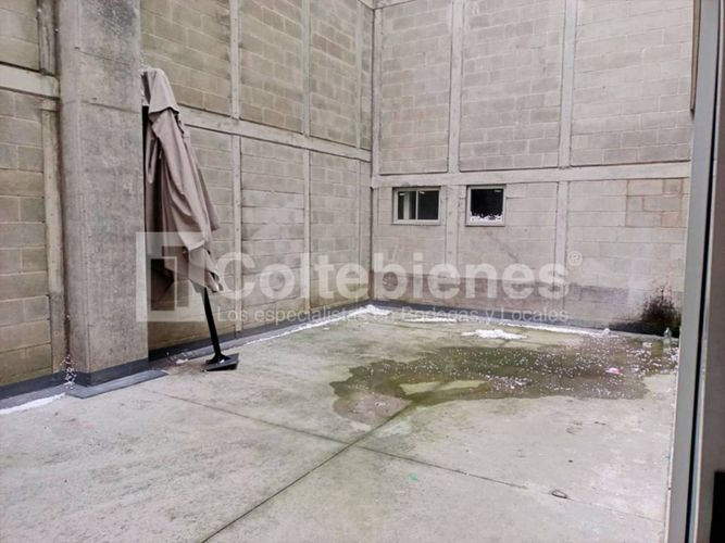 Local en arriendo en Colombia, Medellín, 3395 m² · foto 19 de 20